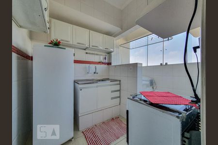 Cozinha de apartamento para alugar com 1 quarto, 26m² em Aclimação, São Paulo