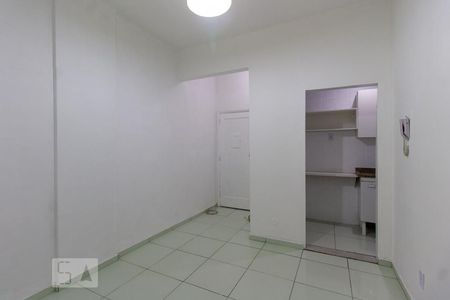 Sala de apartamento para alugar com 1 quarto, 38m² em Botafogo, Rio de Janeiro