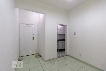 Sala de apartamento para alugar com 1 quarto, 38m² em Botafogo, Rio de Janeiro