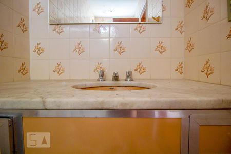 Banheiro de apartamento à venda com 3 quartos, 95m² em Gutierrez, Belo Horizonte