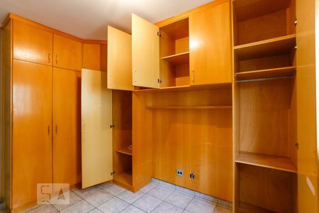 Quarto 1 - Armários de apartamento à venda com 2 quartos, 66m² em Jardim das Bandeiras, Campinas