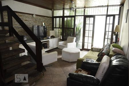 Casa à venda com 4 quartos, 230m² em Pechincha, Rio de Janeiro