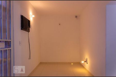 Sala de casa para alugar com 3 quartos, 220m² em Jardim das Acácias, São Paulo