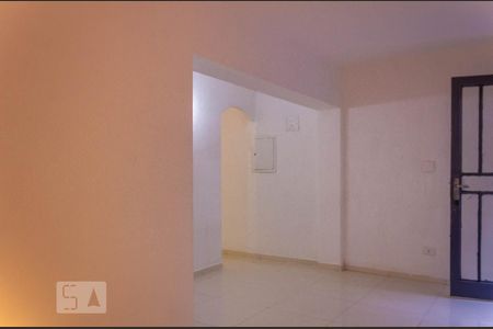 Sala de casa para alugar com 3 quartos, 220m² em Jardim das Acácias, São Paulo