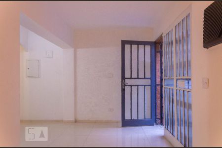 Sala de casa para alugar com 3 quartos, 220m² em Jardim das Acácias, São Paulo