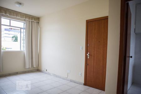 Sala de apartamento para alugar com 2 quartos, 70m² em Nova Granada, Belo Horizonte