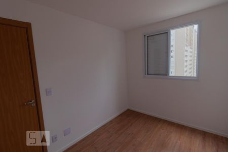 Dormitório 2 de apartamento para alugar com 2 quartos, 42m² em Jardim Iris, São Paulo