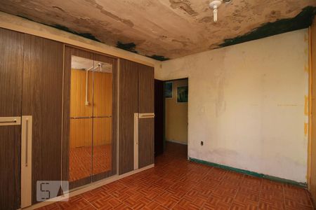 Dormitório de casa para alugar com 1 quarto, 50m² em Jardim Carvalho, Porto Alegre