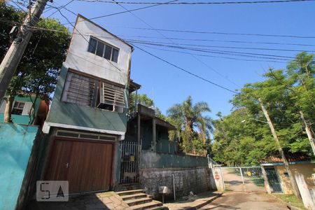 Fachada de casa para alugar com 1 quarto, 50m² em Jardim Carvalho, Porto Alegre