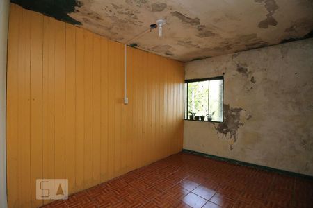 Dormitório de casa para alugar com 1 quarto, 50m² em Jardim Carvalho, Porto Alegre