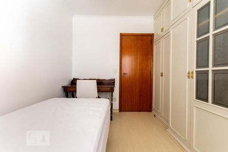 Quarto 1 de apartamento para alugar com 2 quartos, 90m² em Bela Vista, Porto Alegre