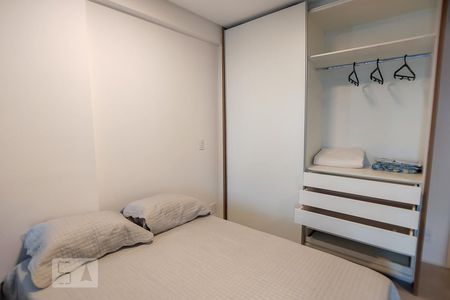 Sala/Quarto de kitnet/studio para alugar com 1 quarto, 31m² em Centro, Osasco