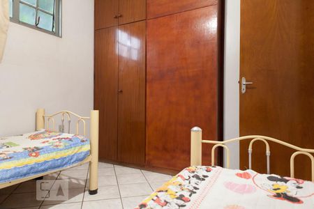 Quarto 1  de apartamento para alugar com 2 quartos, 40m² em Vila Bela, Goiânia