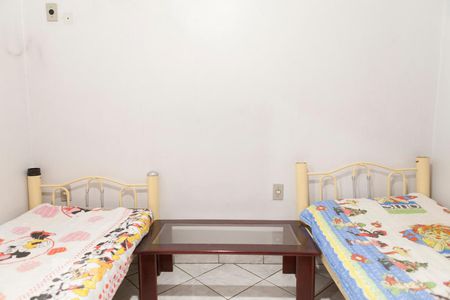 Quarto 1  de apartamento para alugar com 2 quartos, 40m² em Vila Bela, Goiânia