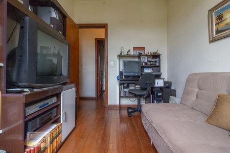 Quarto de apartamento para alugar com 3 quartos, 83m² em Padre Eustáquio, Belo Horizonte