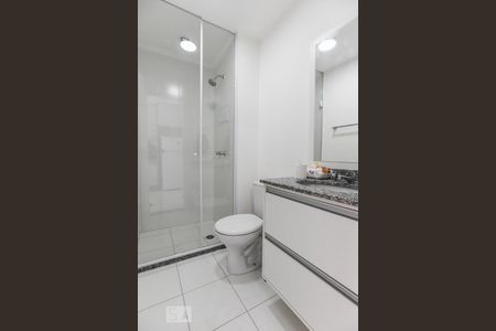 Banheiro de kitnet/studio para alugar com 1 quarto, 37m² em Jardim do Mar, São Bernardo do Campo