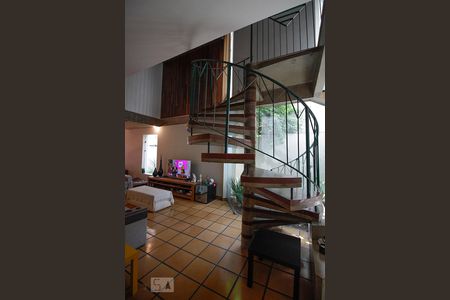 Sala de casa à venda com 3 quartos, 350m² em Vila Romana, São Paulo