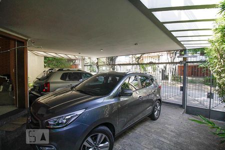 Garagem de casa à venda com 3 quartos, 350m² em Vila Romana, São Paulo