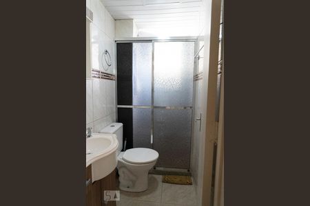 Banheiro de apartamento à venda com 2 quartos, 48m² em Pinheiro, São Leopoldo