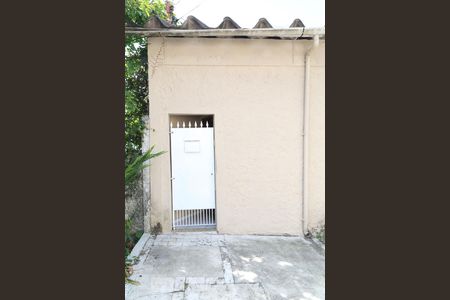 Fachada de casa para alugar com 1 quarto, 40m² em Jardim Leonor Mendes de Barros, São Paulo