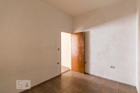 Quarto de casa para alugar com 1 quarto, 50m² em Cidade Domitila, São Paulo