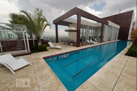 Studio para alugar com 36m², 1 quarto e 1 vaga Studio para alugar com 36m², 1 quarto e 1 vagaÁrea comum - Piscina