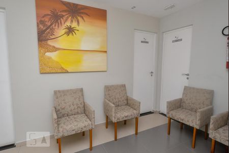 Studio para alugar com 36m², 1 quarto e 1 vaga Studio para alugar com 36m², 1 quarto e 1 vagaSala de reuniões