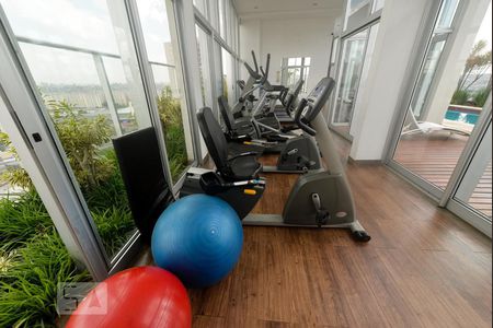 Studio para alugar com 36m², 1 quarto e 1 vaga Studio para alugar com 36m², 1 quarto e 1 vagaAcademia