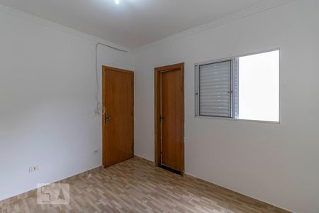 Suite 2 de casa de condomínio para alugar com 2 quartos, 80m² em Jardim Danfer, São Paulo