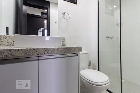 Banheiro de apartamento para alugar com 2 quartos, 58m² em Prado Velho, Curitiba