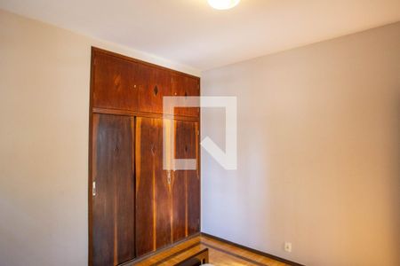 Quarto de apartamento para alugar com 3 quartos, 90m² em Sion, Belo Horizonte