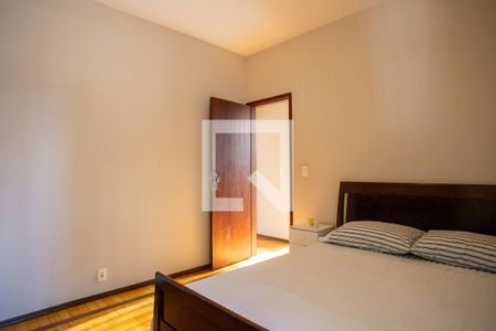 Quarto de apartamento para alugar com 3 quartos, 90m² em Sion, Belo Horizonte