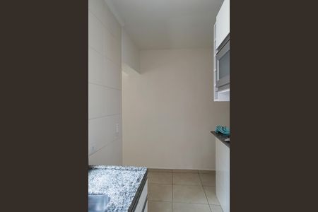 COZINHA de apartamento para alugar com 1 quarto, 33m² em Vila Baruel, São Paulo