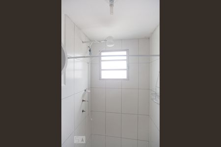 Banheiro de apartamento à venda com 2 quartos, 43m² em Loteamento Parque São Martinho, Campinas