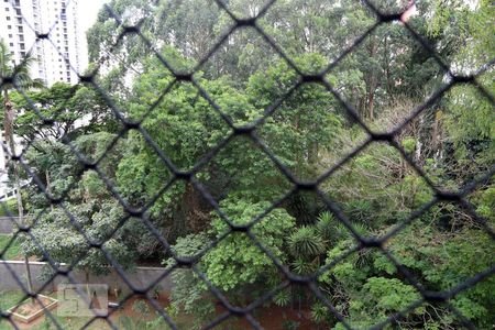 Vista do quarto 2 de apartamento para alugar com 2 quartos, 78m² em Jardim Maria Rosa, Taboão da Serra