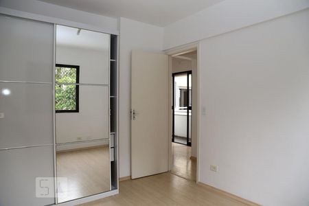 Quarto 1 de apartamento para alugar com 2 quartos, 78m² em Jardim Maria Rosa, Taboão da Serra