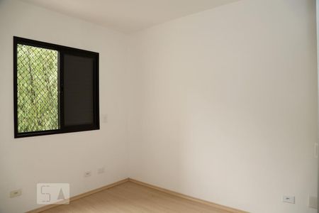 Quarto 1 de apartamento para alugar com 2 quartos, 78m² em Jardim Maria Rosa, Taboão da Serra