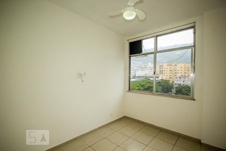 Quarto 1 de apartamento à venda com 3 quartos, 130m² em Copacabana, Rio de Janeiro