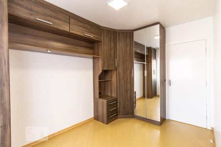 Quarto Suíte de apartamento para alugar com 1 quarto, 33m² em Novo Mundo, Curitiba