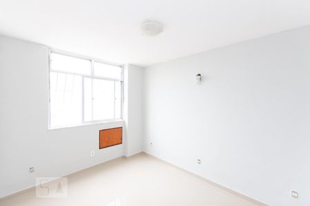 Quarto 1 de apartamento para alugar com 2 quartos, 60m² em Icaraí, Niterói