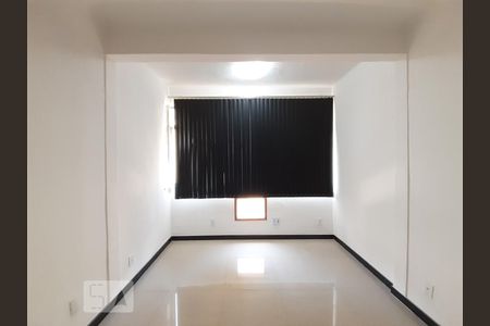 Sala/Quarto de kitnet/studio à venda com 1 quarto, 20m² em Del Castilho, Rio de Janeiro