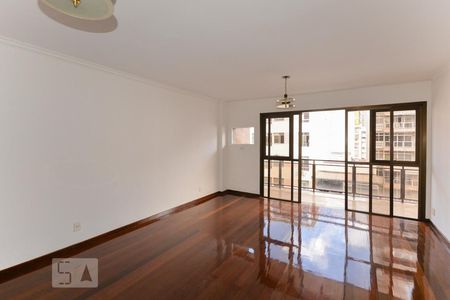 Sala de apartamento para alugar com 4 quartos, 162m² em Tijuca, Rio de Janeiro