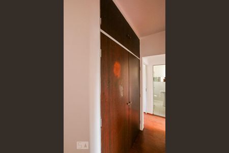 Corredor de apartamento para alugar com 3 quartos, 113m² em Jardim Flamboyant, Campinas