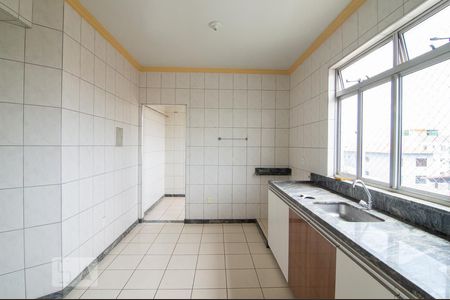 Cozinha de apartamento para alugar com 3 quartos, 90m² em Serrano, Belo Horizonte