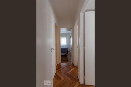 COrredor de apartamento para alugar com 3 quartos, 75m² em Vila Andrade, São Paulo