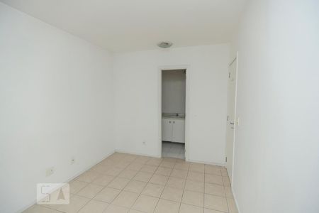 Suíte de apartamento à venda com 2 quartos, 80m² em Pilares, Rio de Janeiro