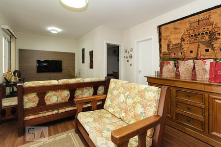Sala de apartamento para alugar com 3 quartos, 130m² em Jardim Avelino, São Paulo