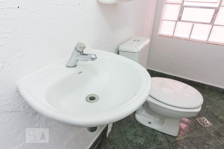 Lavabo de casa para alugar com 2 quartos, 120m² em Santana, São Paulo