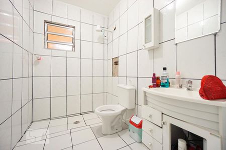 Banheiro de casa para alugar com 3 quartos, 140m² em Vila Olinda, São Paulo