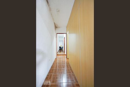 Corredor quartos de casa para alugar com 3 quartos, 140m² em Vila Olinda, São Paulo